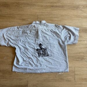 Vintage Ost Light Blue and White Striped Short-Sleeve Shirt with Orange Label